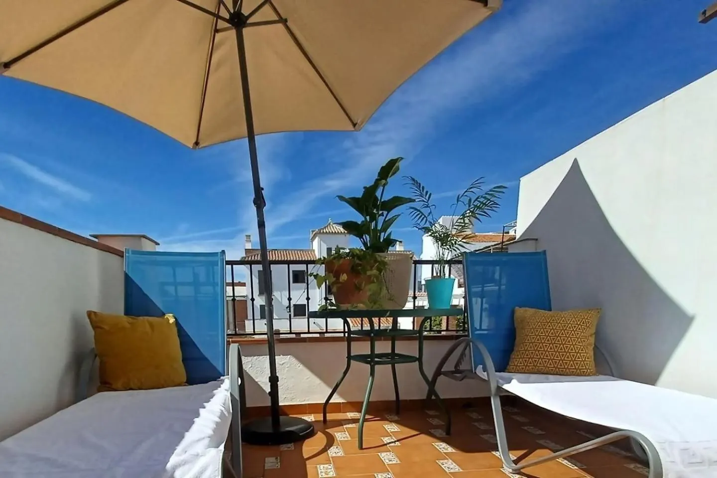Tipica Casa En Frigiliana Con Patio Y Terraza Apartment